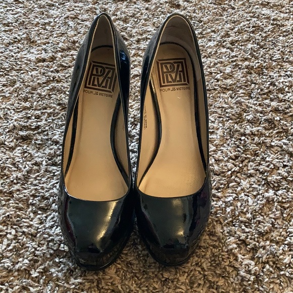 Pour La Victoire leather stiletto heels. Size 6.5 - Picture 2 of 7